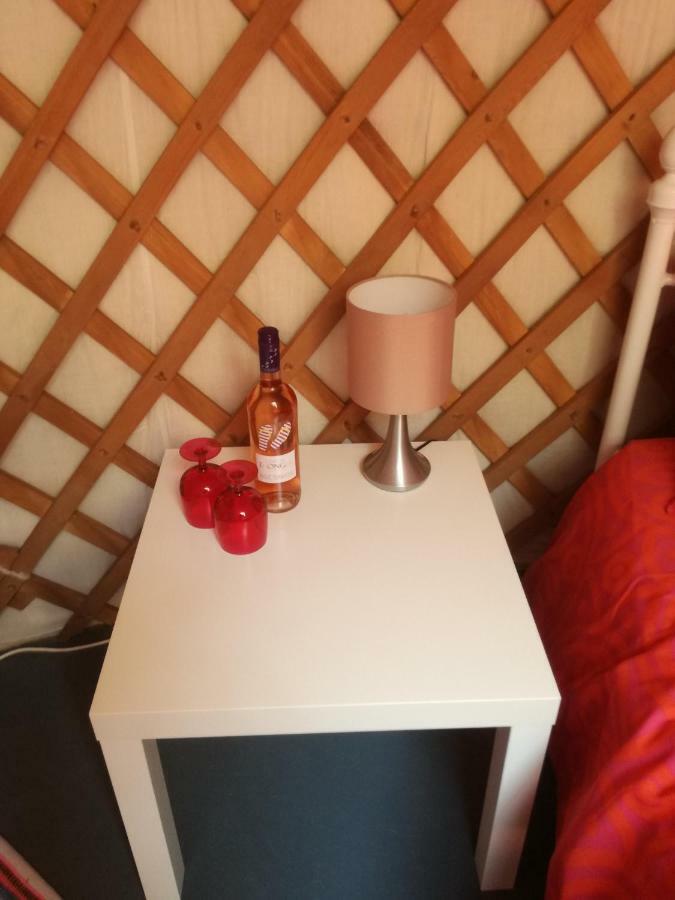 Отель 7 Valleys Camping Flers  Экстерьер фото