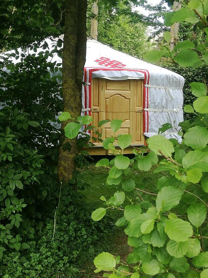 Отель 7 Valleys Camping Flers  Экстерьер фото