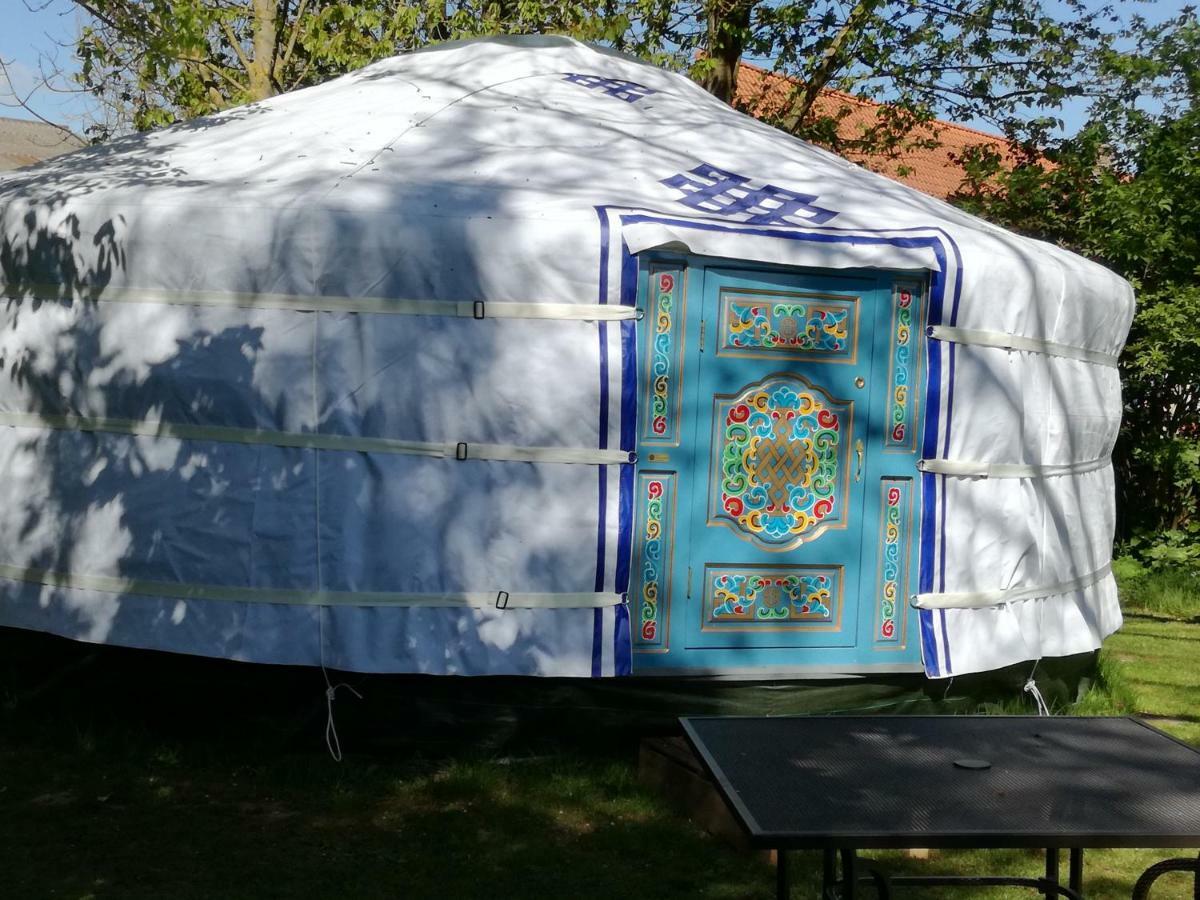 Отель 7 Valleys Camping Flers  Экстерьер фото