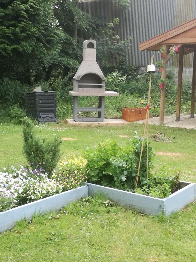 Отель 7 Valleys Camping Flers  Экстерьер фото