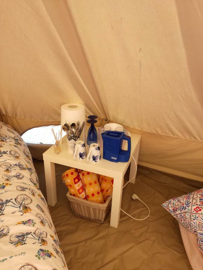 Отель 7 Valleys Camping Flers  Экстерьер фото